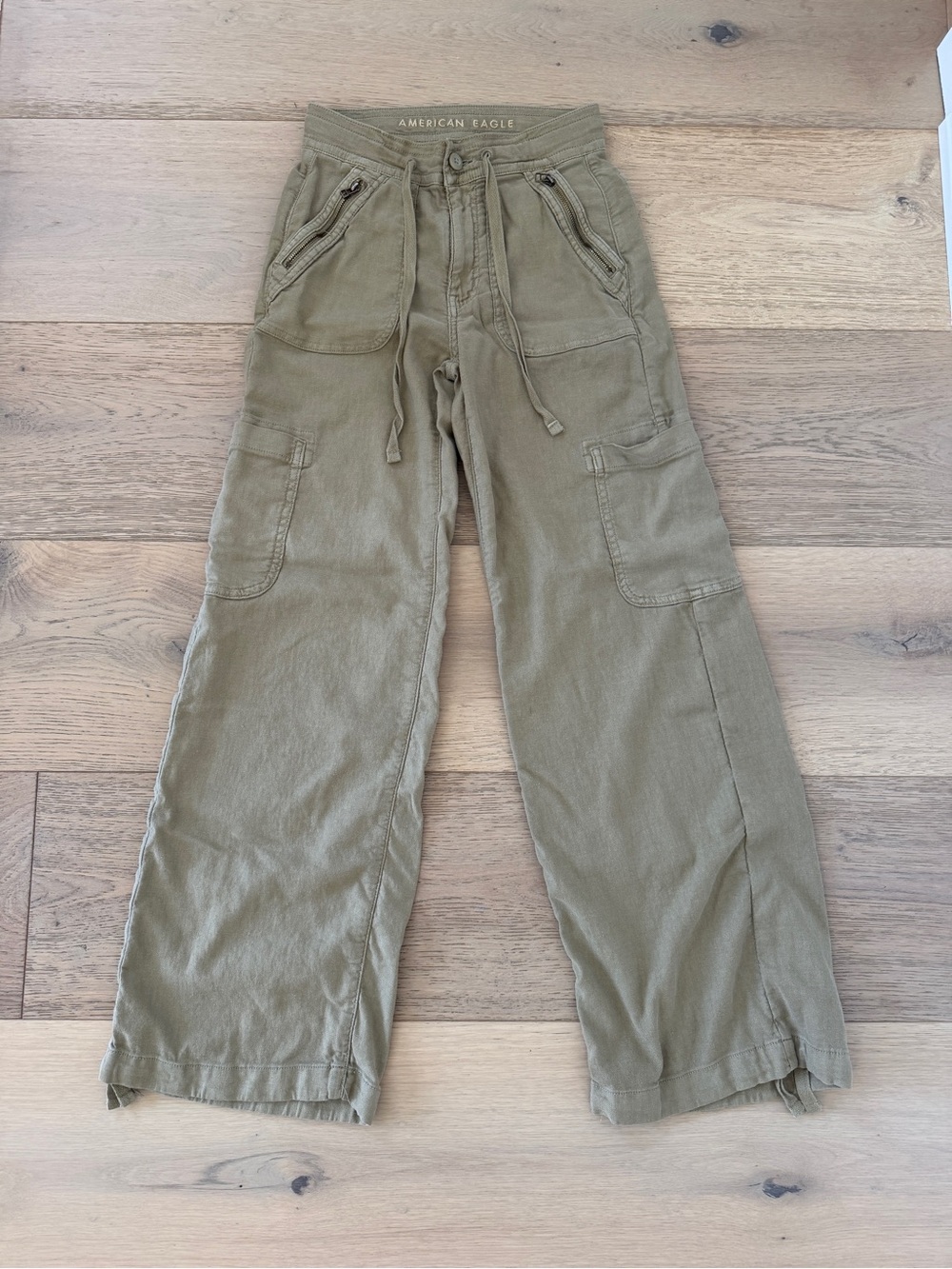 American Eagle Outfitters Women’s Olive Cargo Pants
